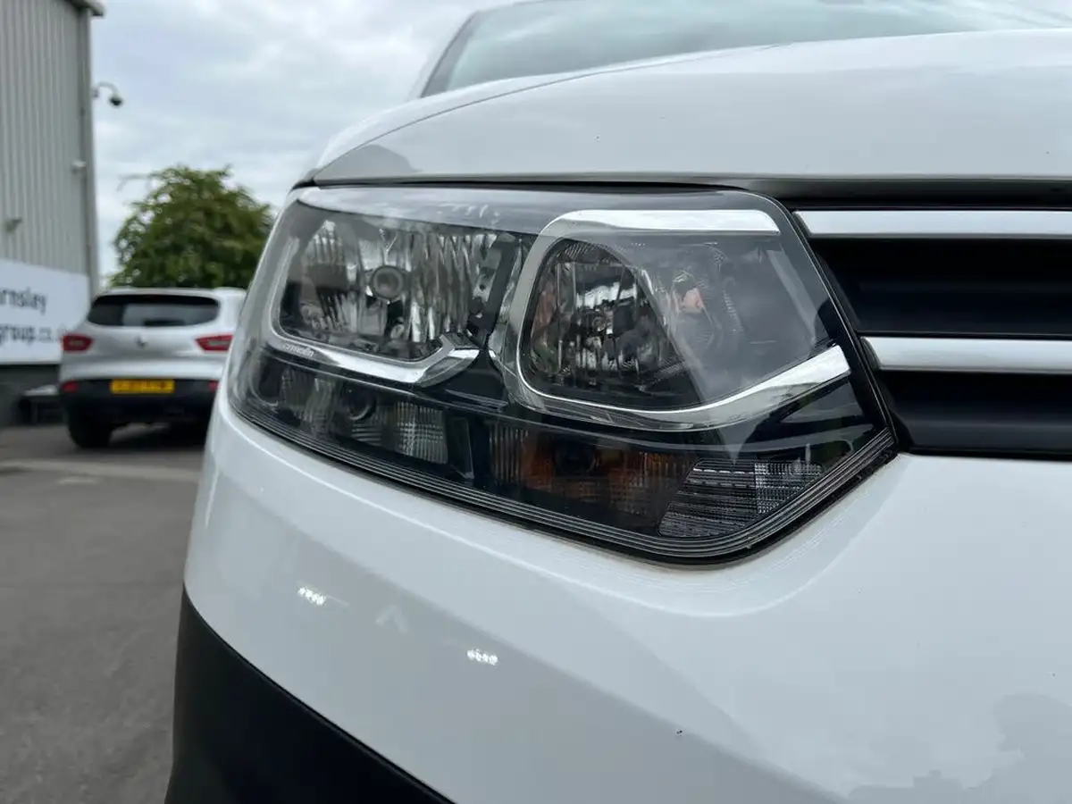 2021-citroen-berlingo-15bluehdi-1000-driver-100pseu6dt-e-ss-big-17