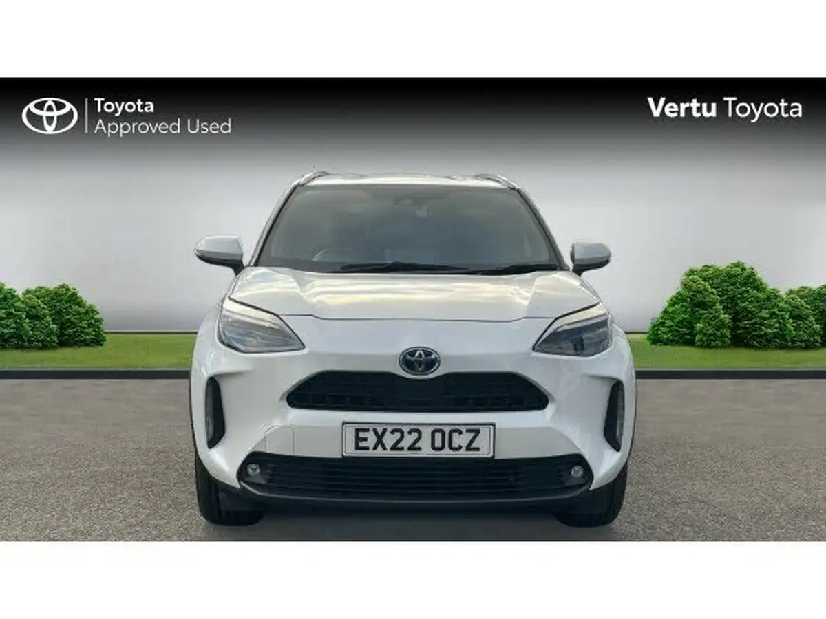 2022-toyota-yaris-15-vvt-i-design-panoramic-roof-big-14