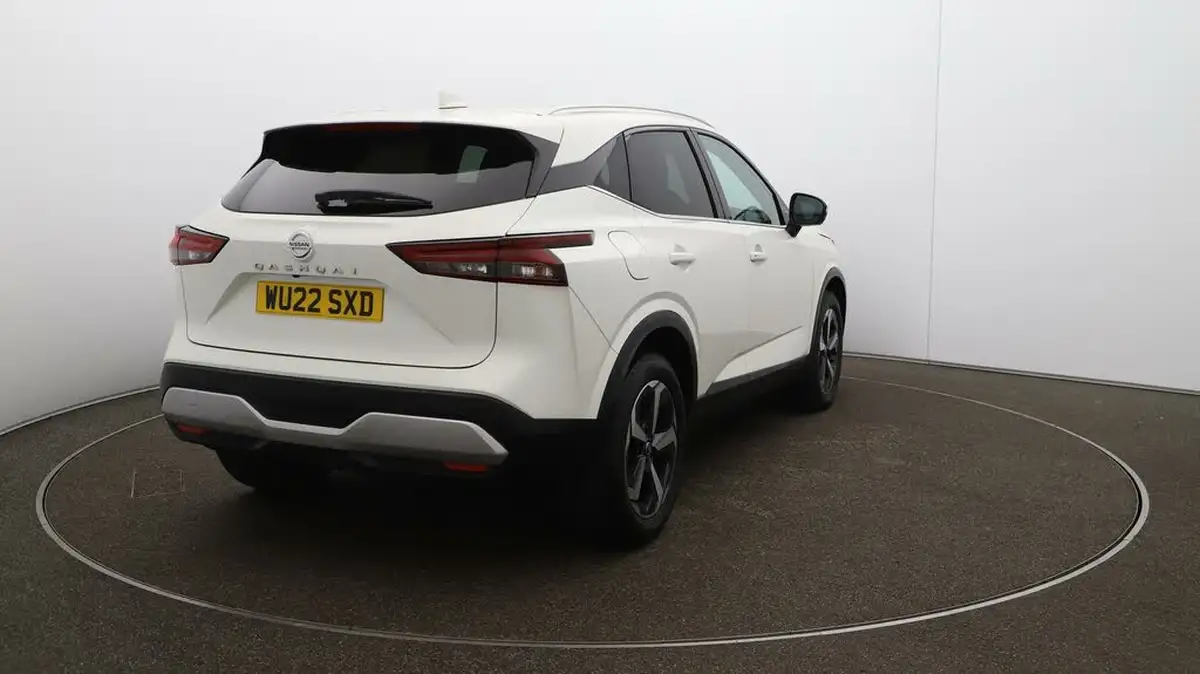 2022-nissan-qashqai-13-dig-t-n-connecta-140ps-big-46