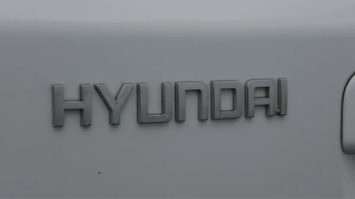 2021-hyundai-kona-16-gdi-premium-hybrid-big-21