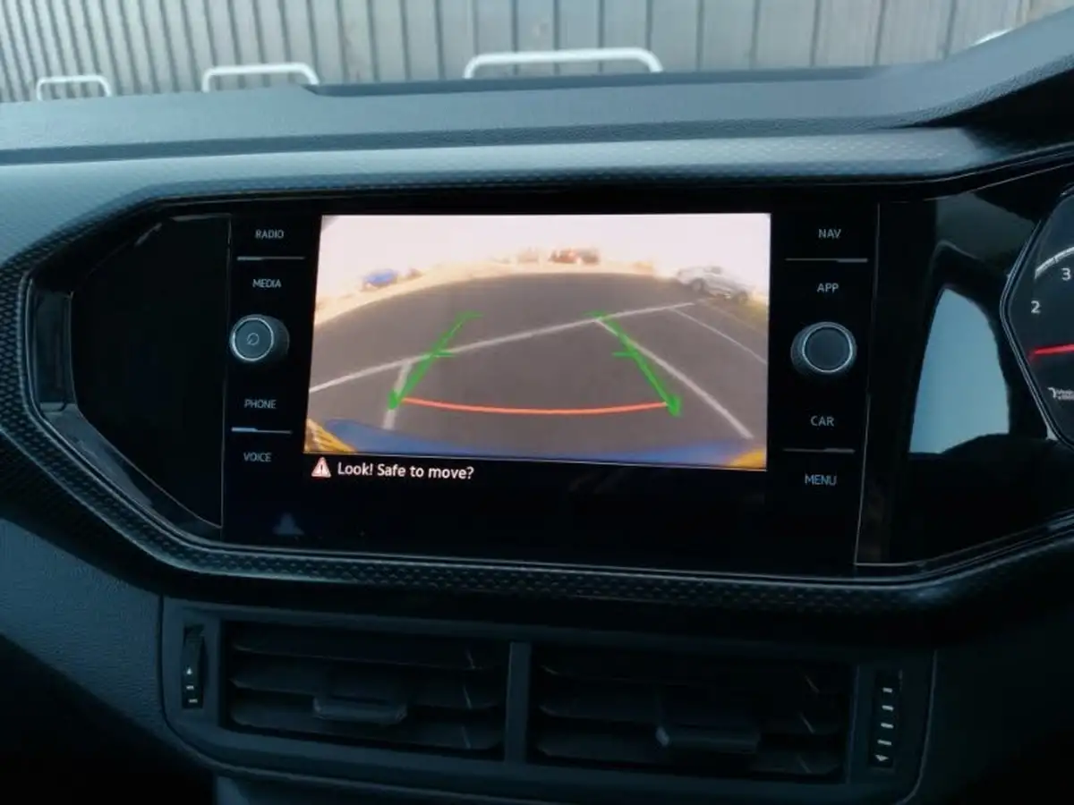 2021-volkswagen-t-cross-10-tsi-se-110ps-big-9