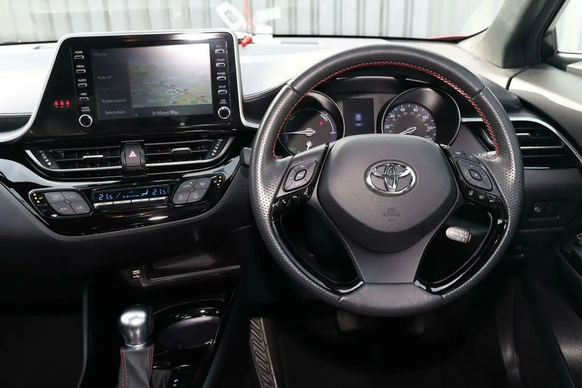 2021-toyota-c-hr-18-vvt-i-gr-sport-big-5
