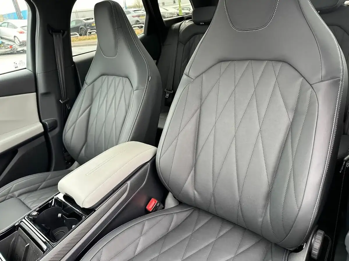 2024-ford-explorer-e-premium-286ps-77kwh-big-12