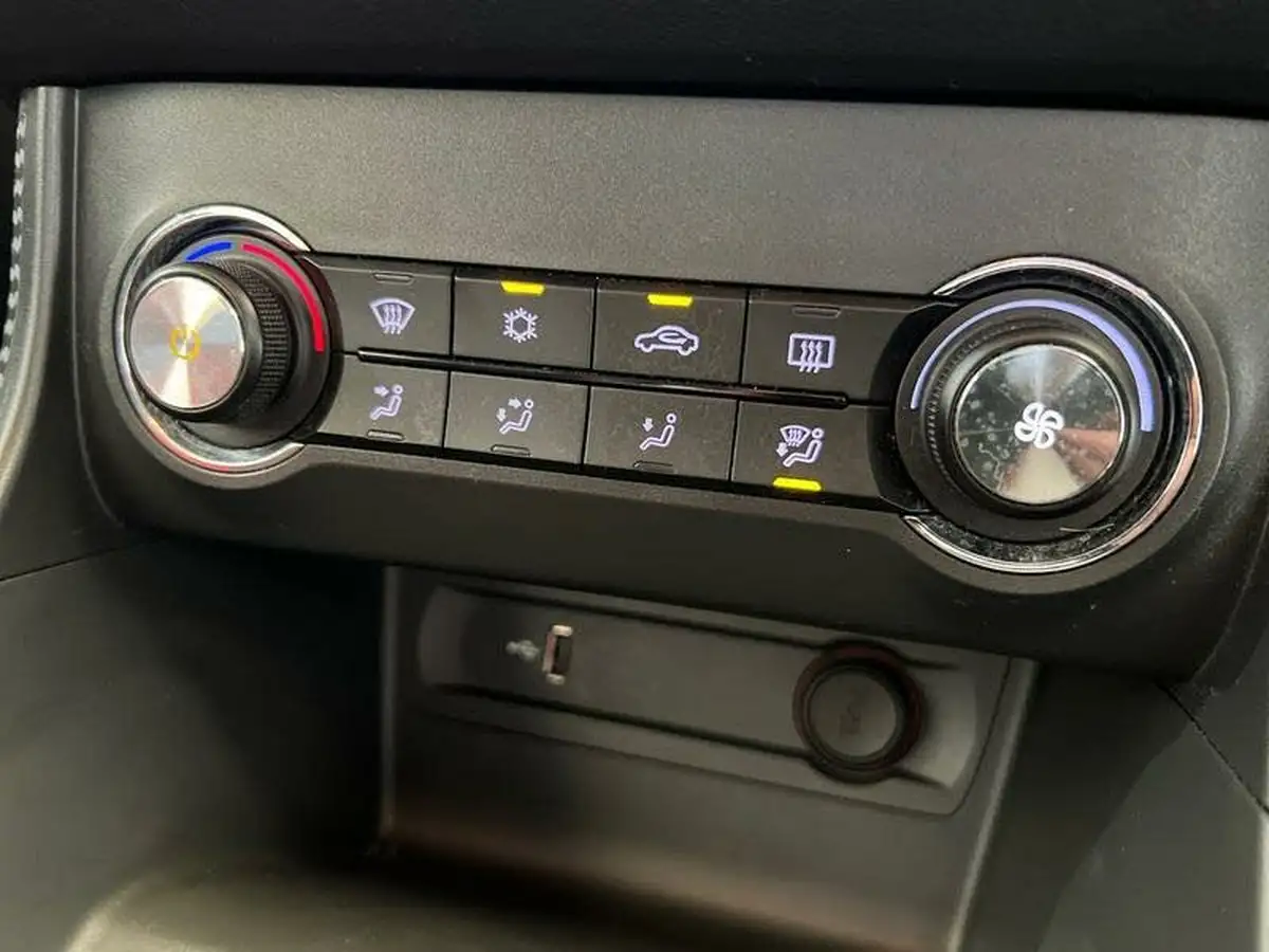 2019-mg-zs-suv-15-vti-tech-limited-edition-106ps-big-17