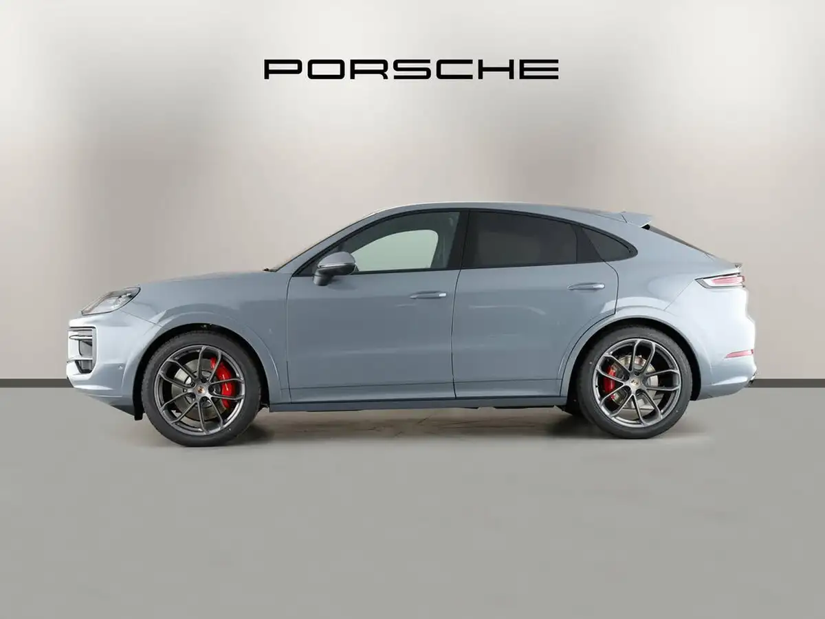 2025-porsche-cayenne-40-v8-s-coupe-big-4