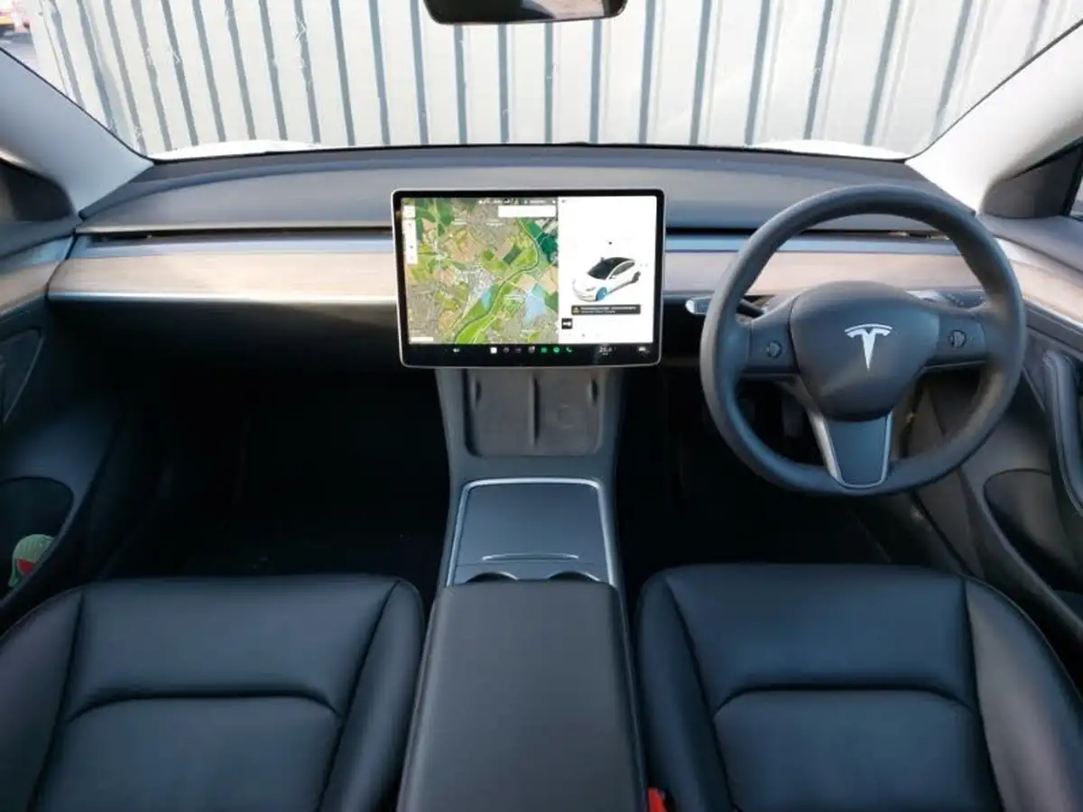 2021-tesla-model-3-e-long-range-awd-big-2