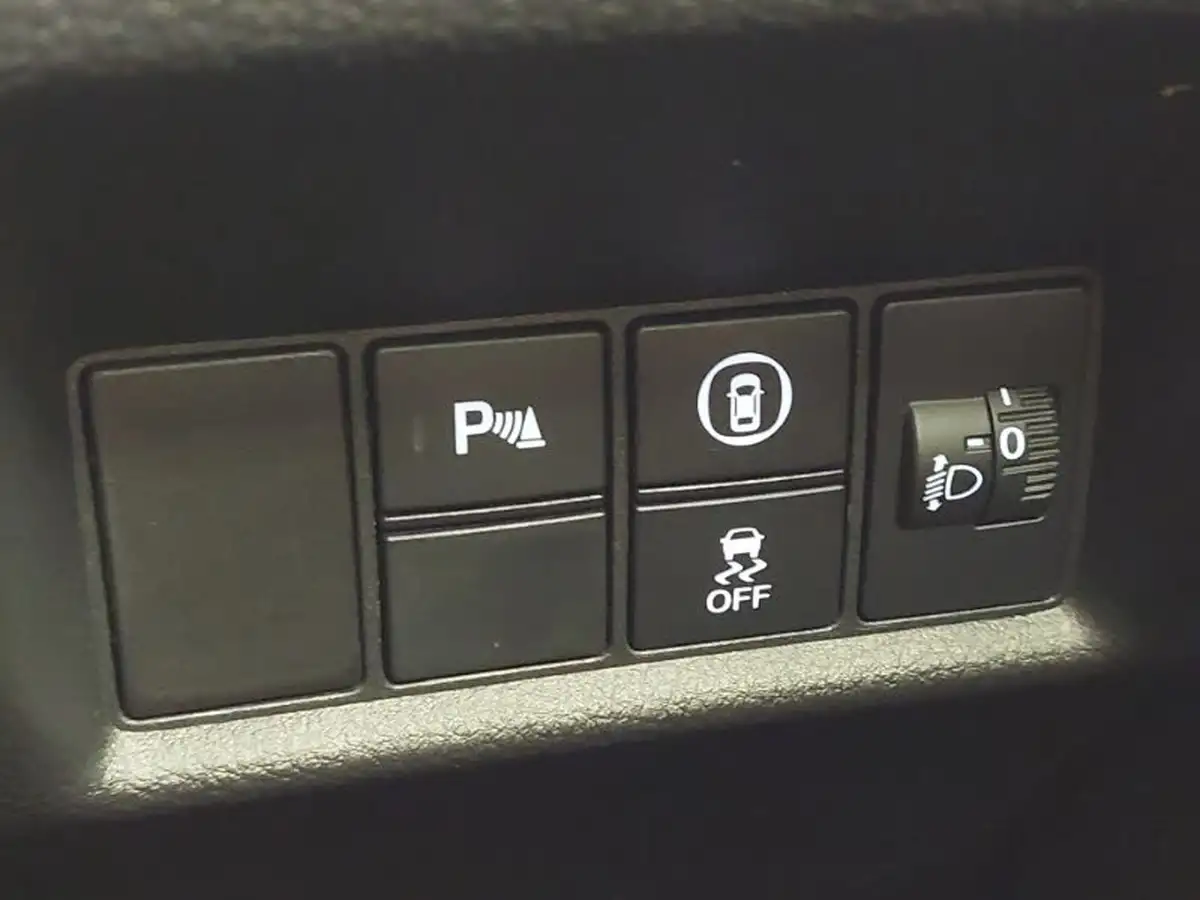 2021-honda-jazz-15-i-mmd-sr-109ps-big-16
