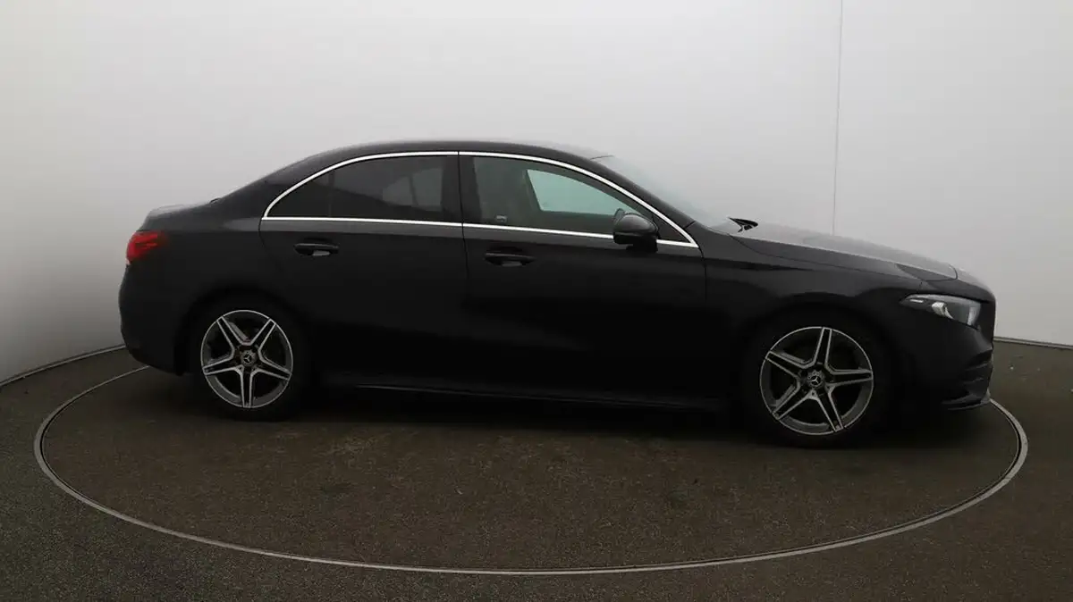 2020-mercedes-benz-a-class-13-a200-amg-line-saloon-4d-7g-dct-big-38