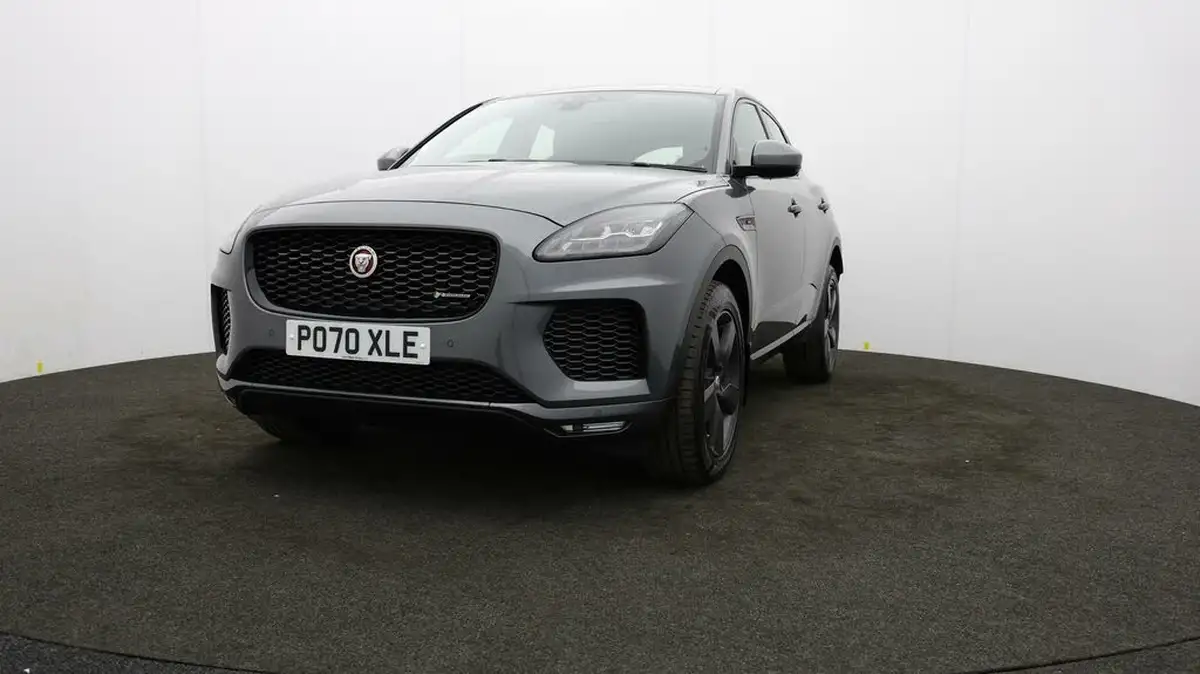 2020-jaguar-e-pace-20-i4d-chequered-flag-180ps-big-50