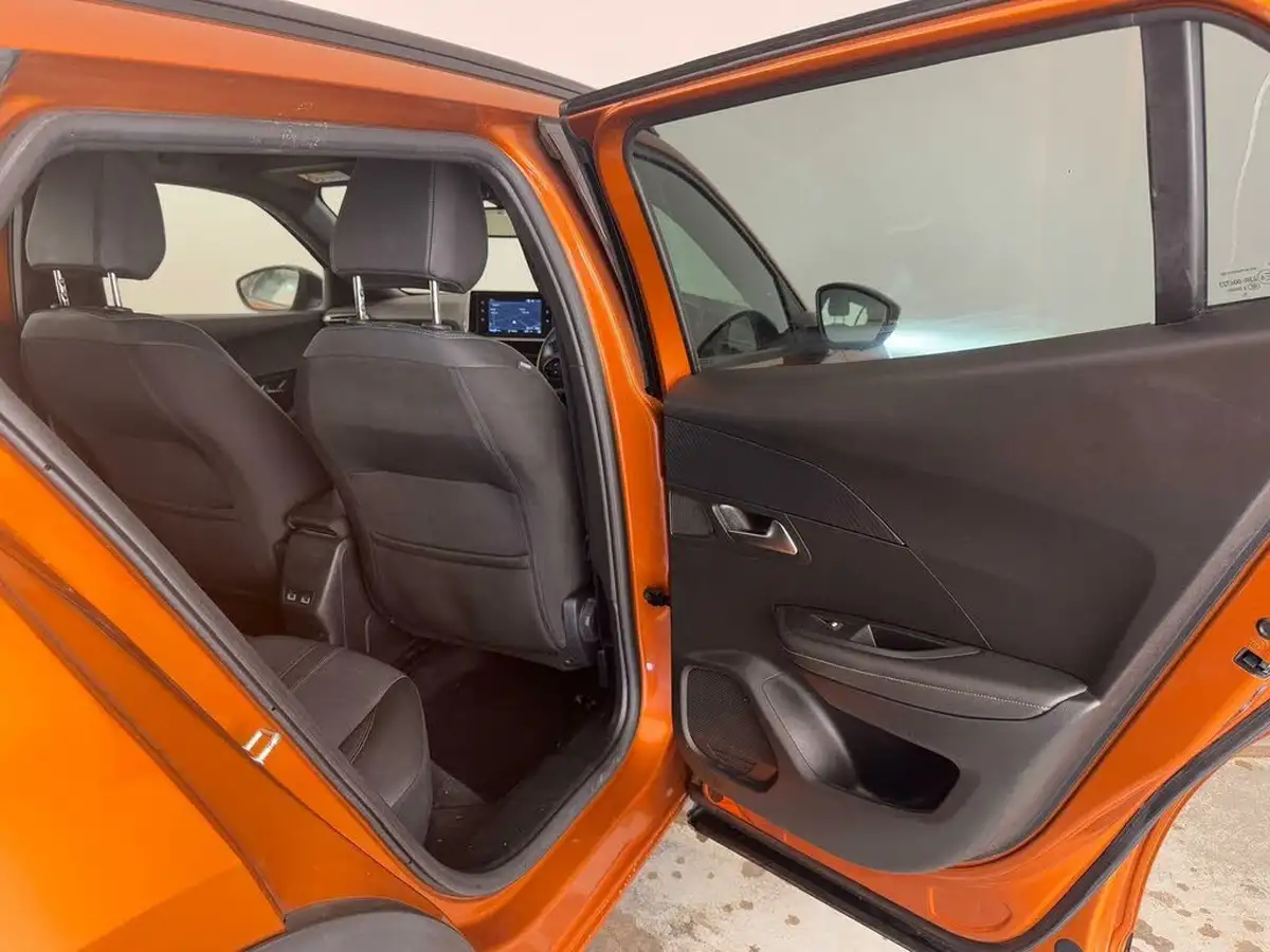 2023-peugeot-2008-suv-12-puretech-allure-premium-100bhp-big-14