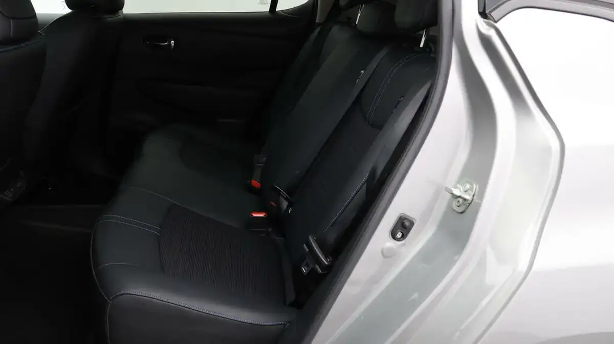 2022-nissan-leaf-e-n-connecta-big-15