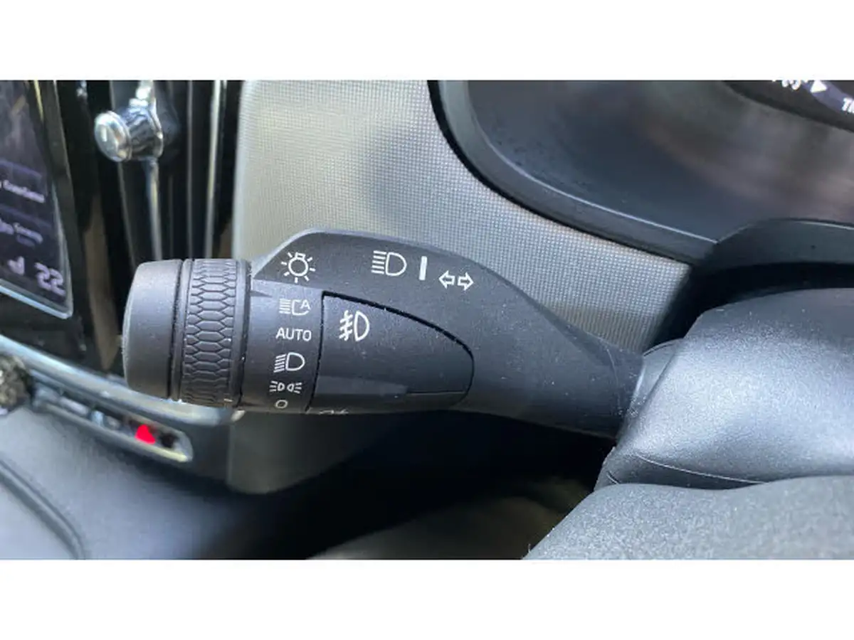 2021-volvo-v90-20-b4-momentum-big-23