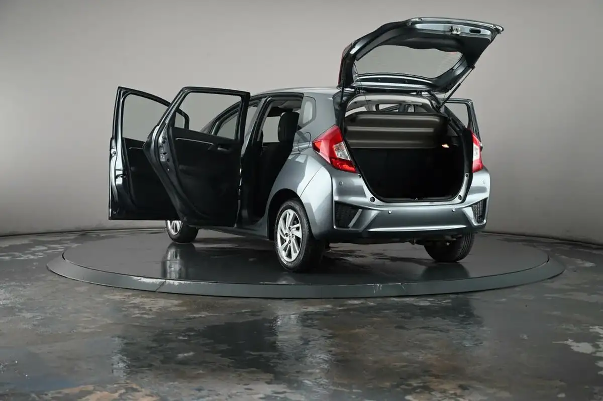 2017-honda-jazz-13-i-vtec-se-big-41
