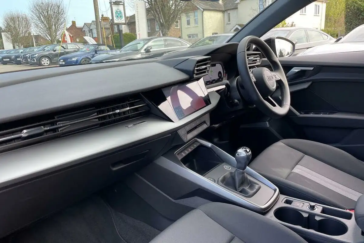 2022-audi-a3-15-35-tfsi-technik-big-31