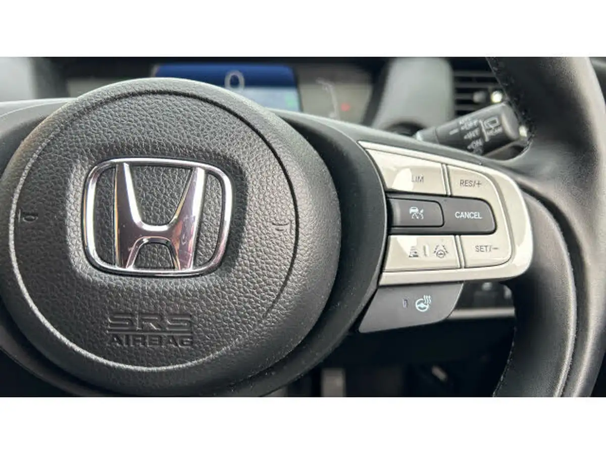 2023-honda-jazz-15-i-mmd-advance-big-17