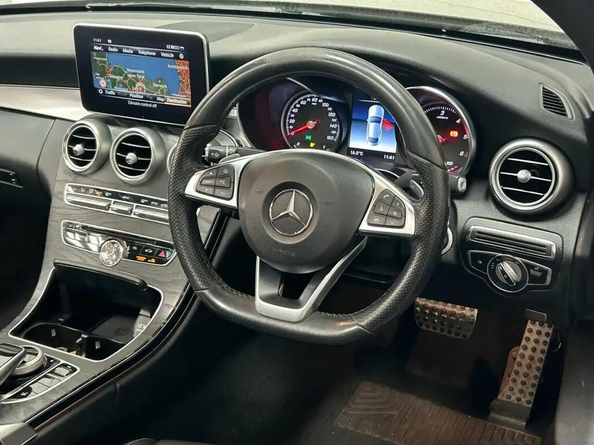 2017-mercedes-benz-c-class-21d-c250d-amg-line-premium-plusss-coupe-2d-9g-tronic-plus-big-17