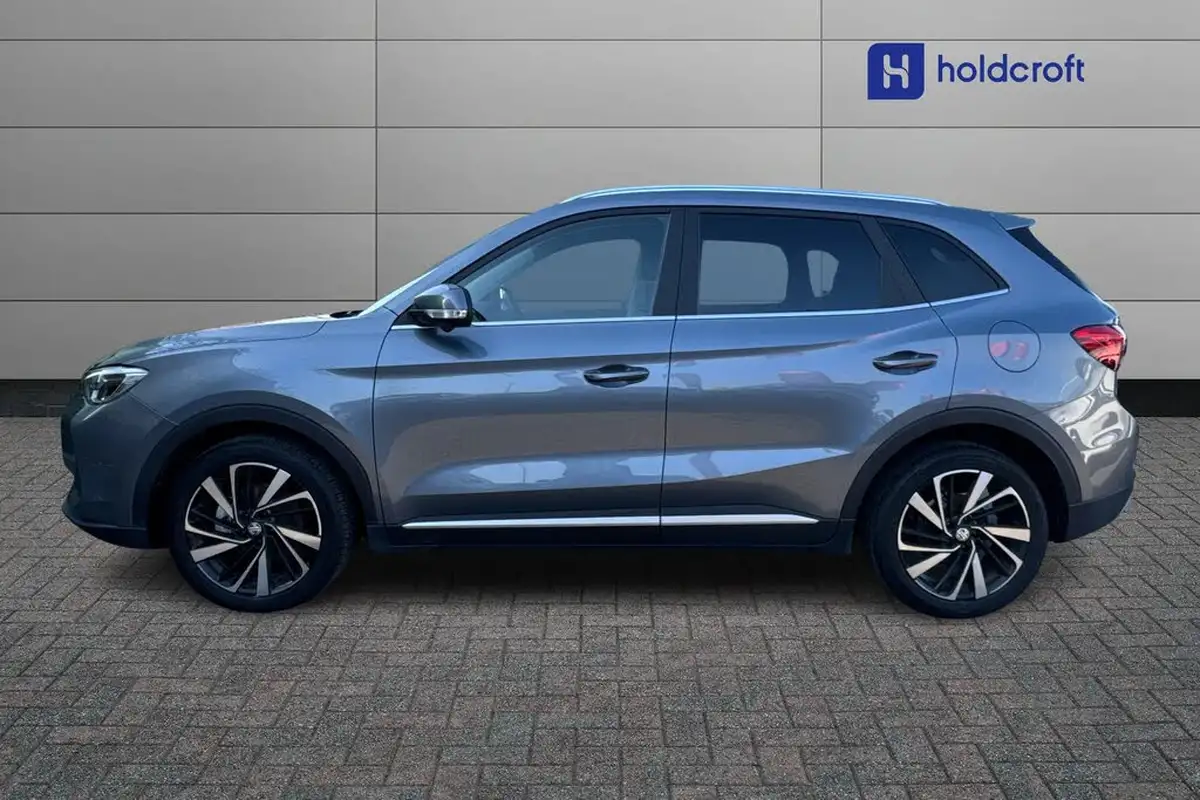 2024-mg-zs-suv-15-trophy-big-5