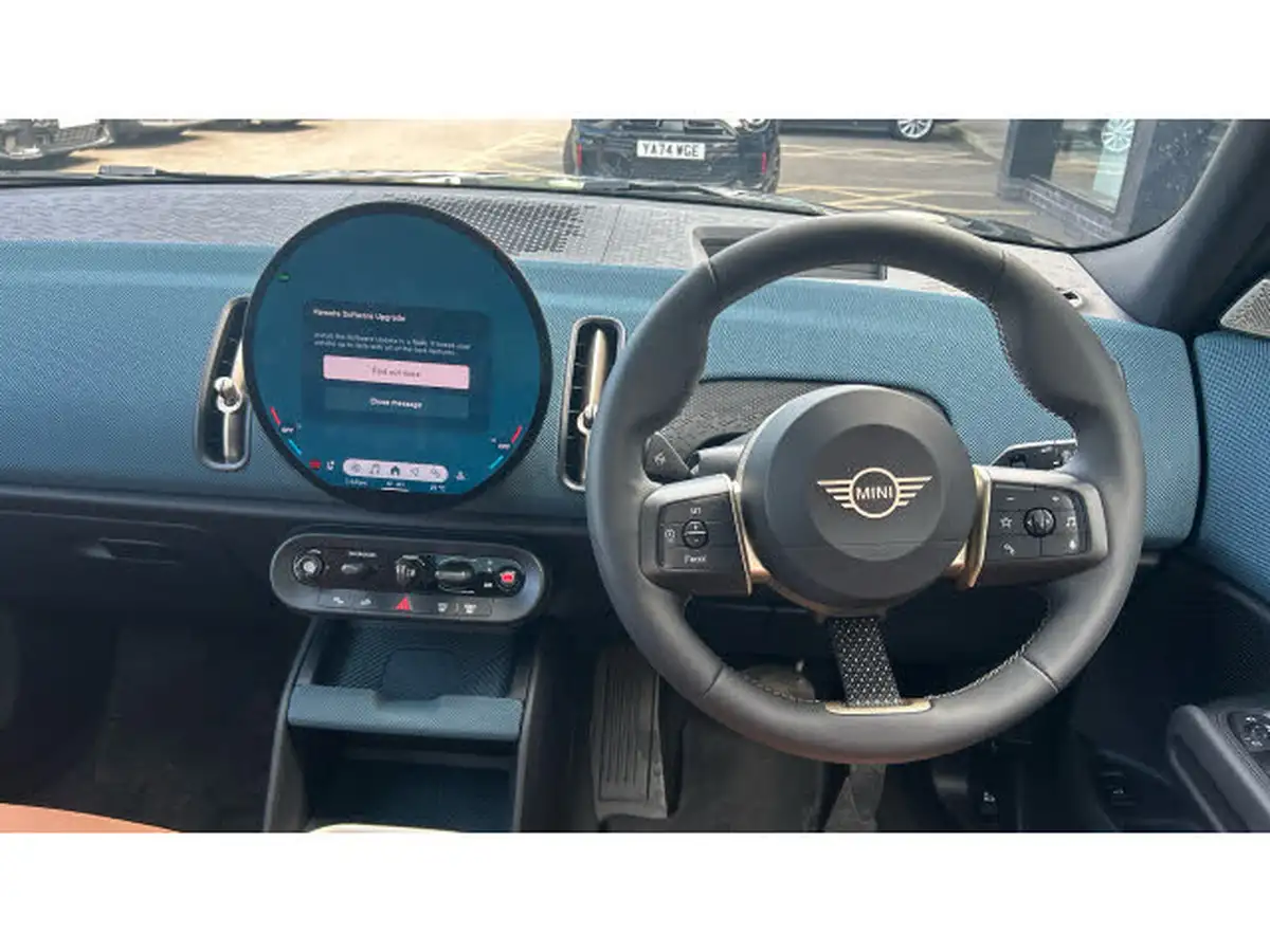 2024-mini-countryman-e-cooper-e-exclusive-big-4