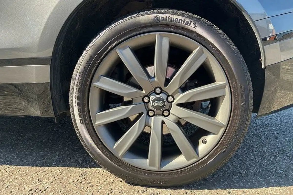 2019-land-rover-range-rover-velar-20-d180-r-dynamic-hse-big-36