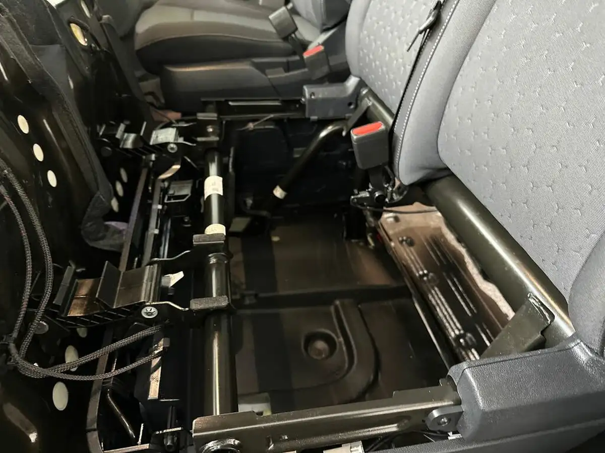 2023-ford-transit-custom-20tdci-280-l1h1-limited-136pseu6e-panel-van-1996cc-big-31