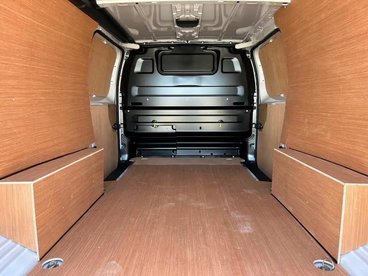 2025-vauxhall-vivaro-20td-xl-prime-panel-auto-big-9
