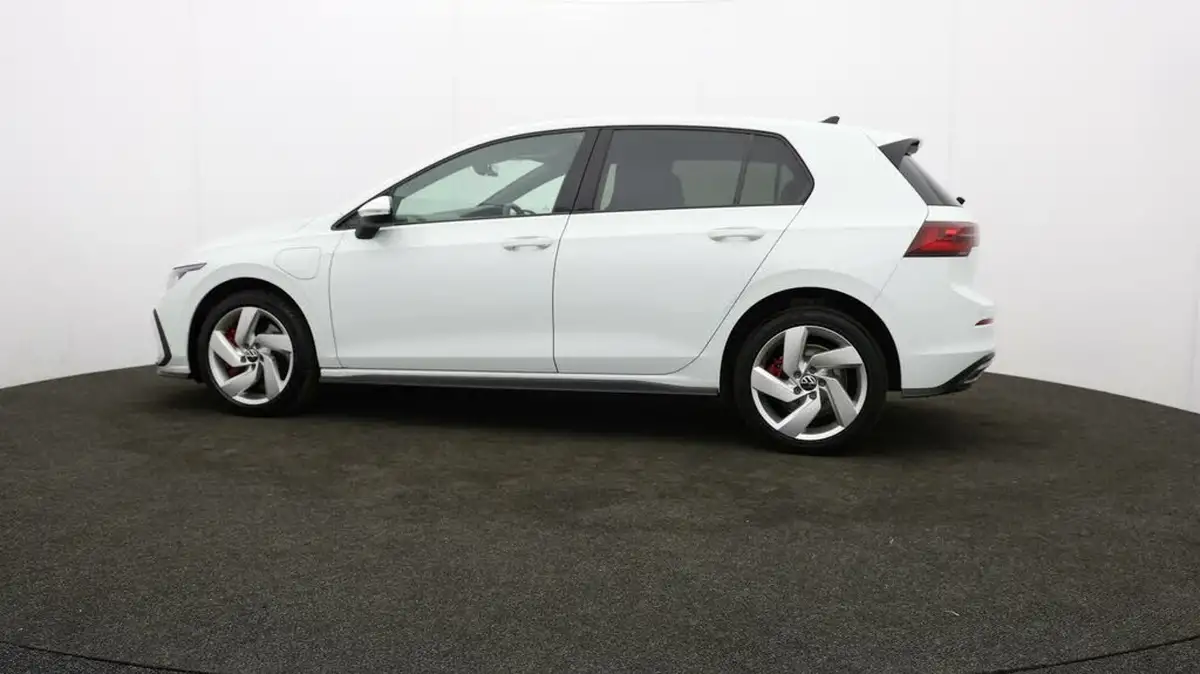 2021-volkswagen-golf-14-tsi-gte-big-62