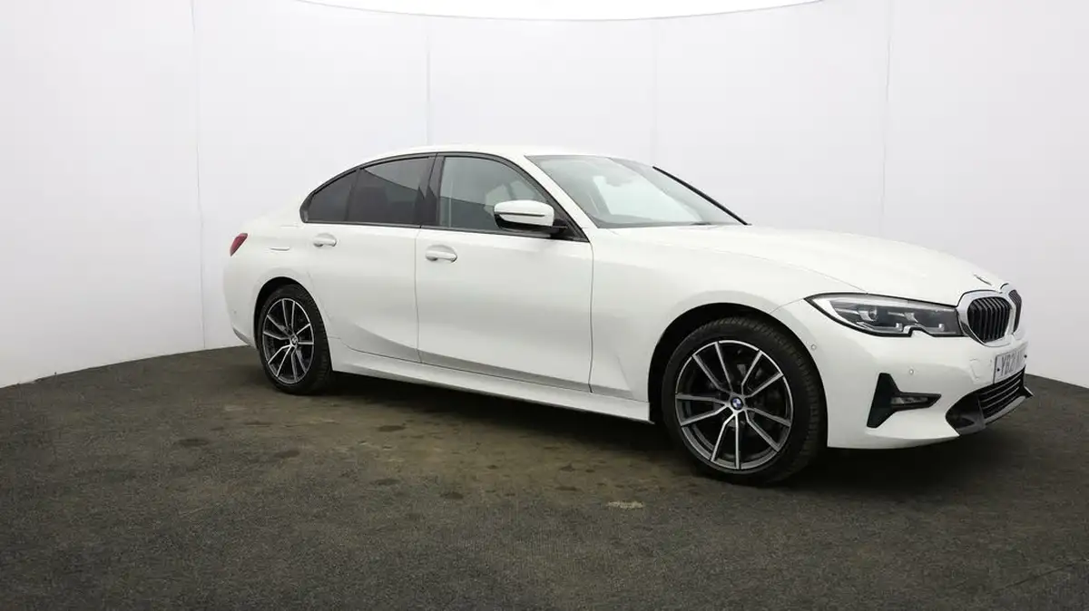 2021-bmw-3-series-20-318i-sport-saloon-4d-big-40