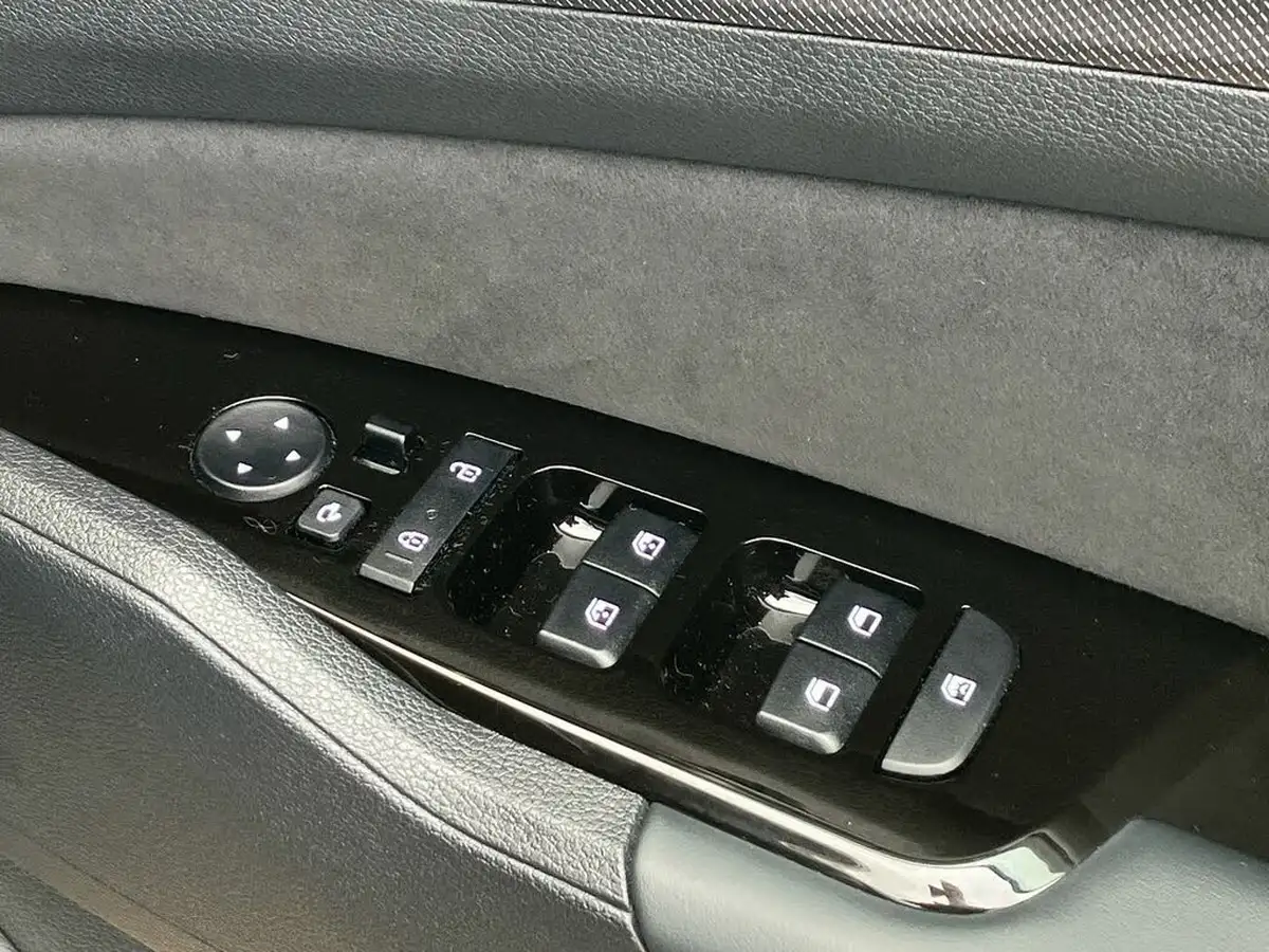 2024-kia-sportage-16-t-gdi-gt-line-s-207bhp-hev-auto-big-17