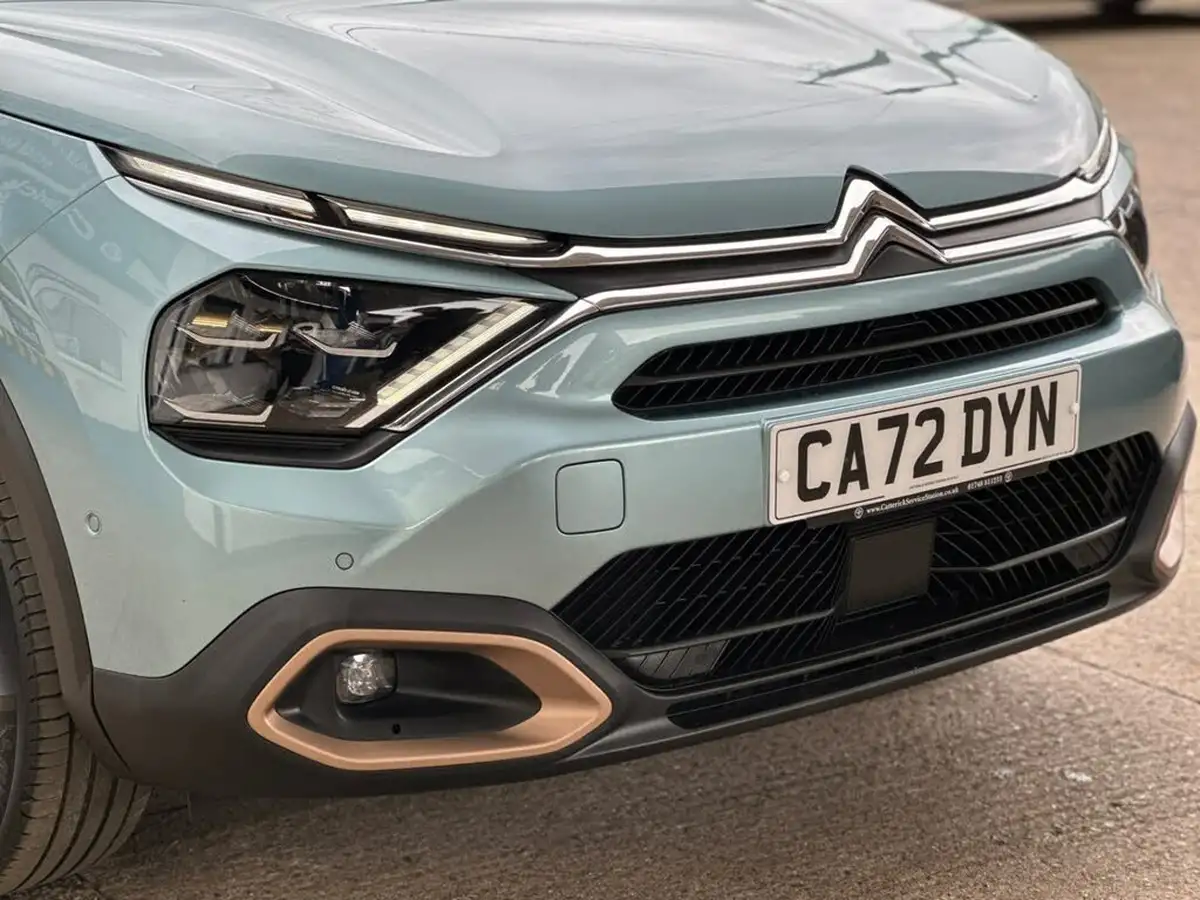 2022-citroen-c4-15bluehdi-c-series-edition-110ps-big-12