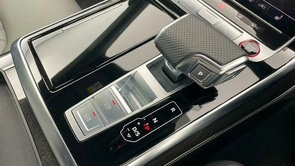2023-audi-sq8-40-tfsi-black-edition-big-13