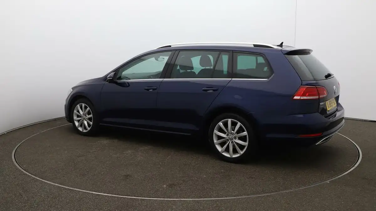 2020-volkswagen-golf-20tdi-gt-edition-estate-dsg-big-28