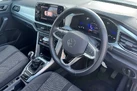 2022-volkswagen-t-roc-15-tsi-life-small-5