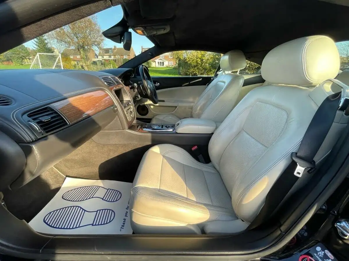 2009-jaguar-xkr-50-coupe-big-26