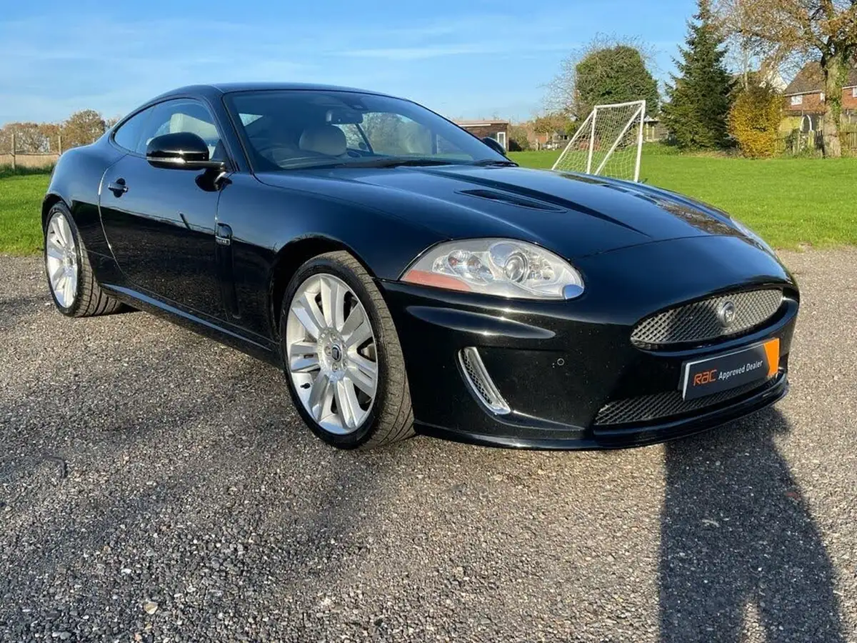 2009-jaguar-xkr-50-coupe-big-6