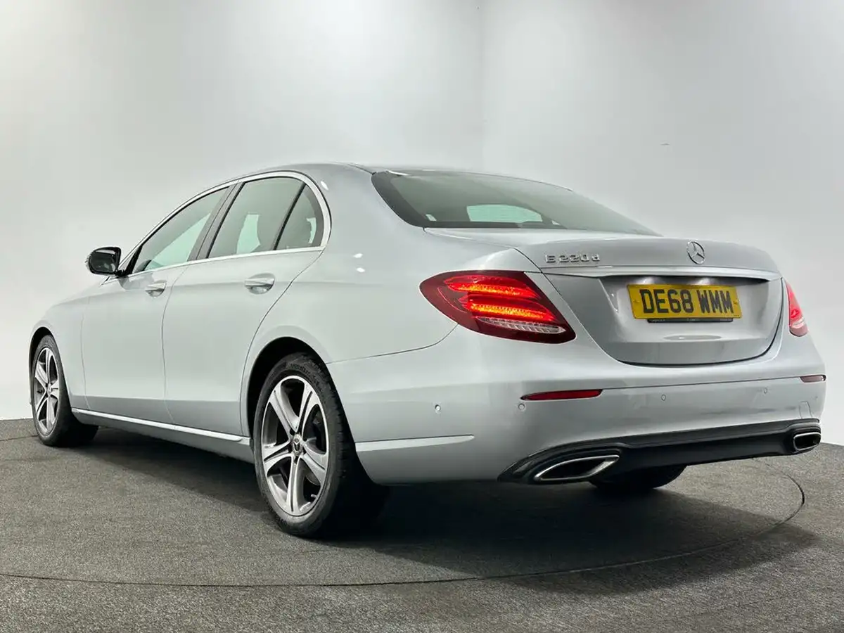 2018-mercedes-benz-e-class-20d-e220d-se-ss-saloon-4d-big-44