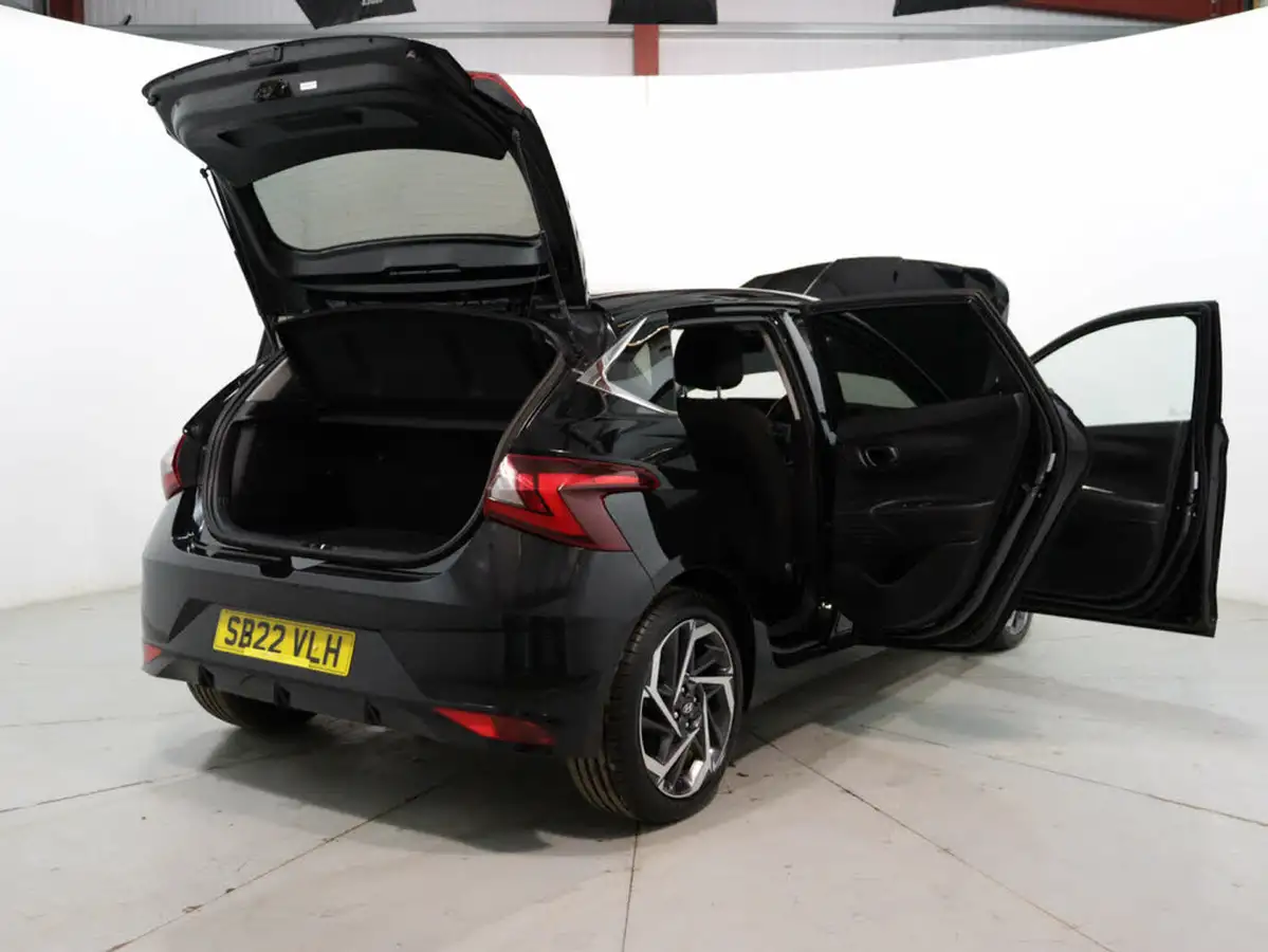 2022-hyundai-i20-10-t-gdi-premium-dct-big-47