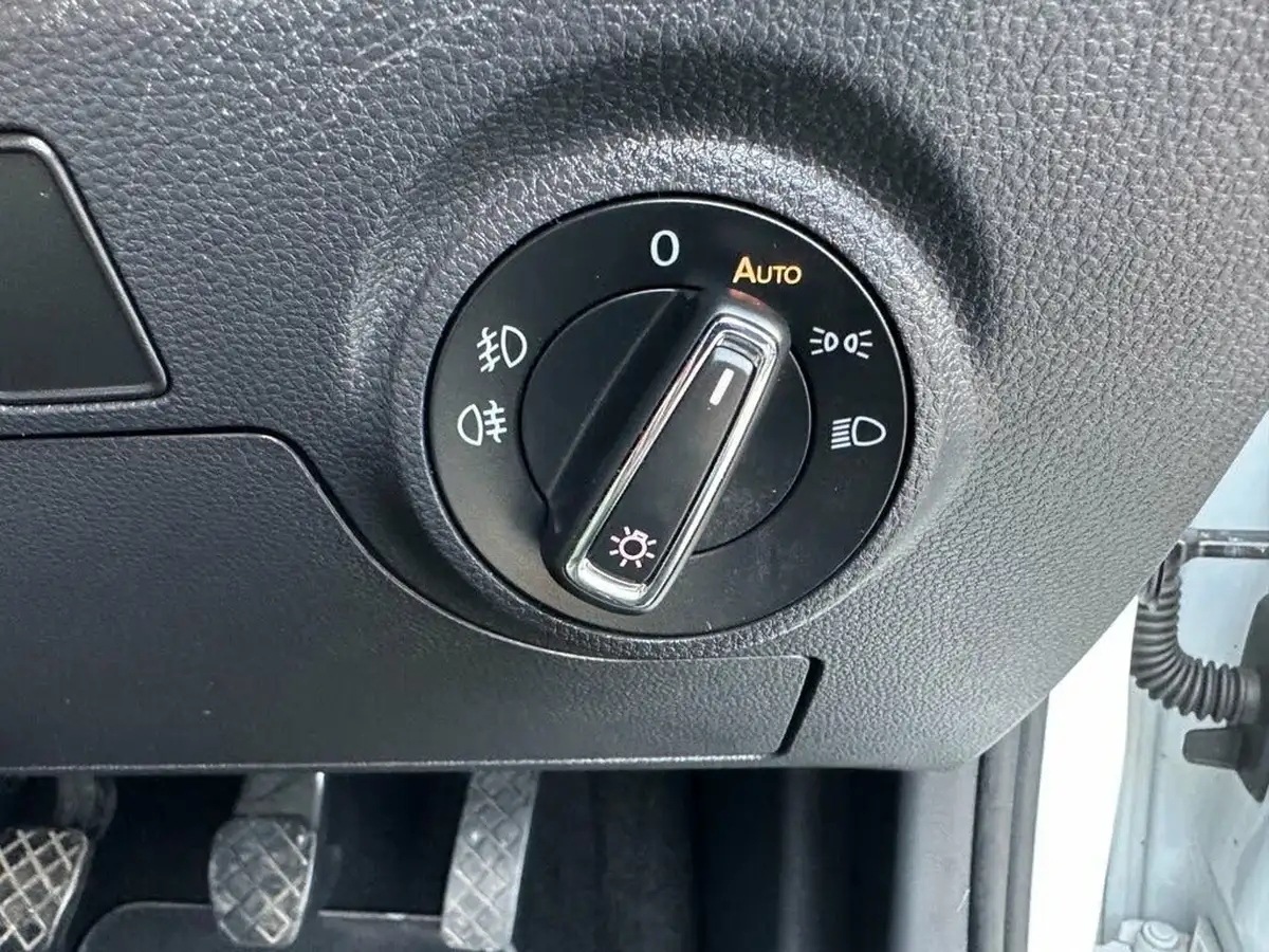2020-seat-arona-15-tsi-evo-fr-sport-big-28