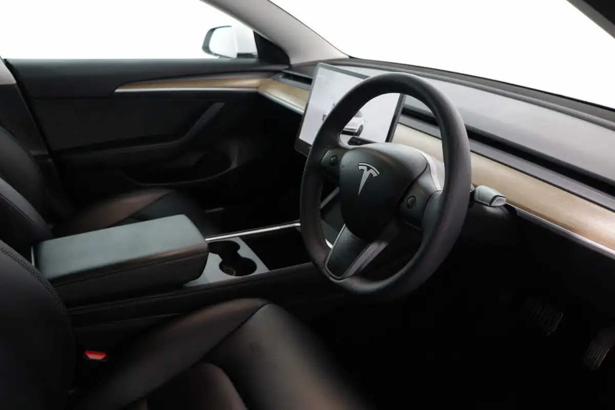2023-tesla-model-3-e-rwd-241bhp-big-24