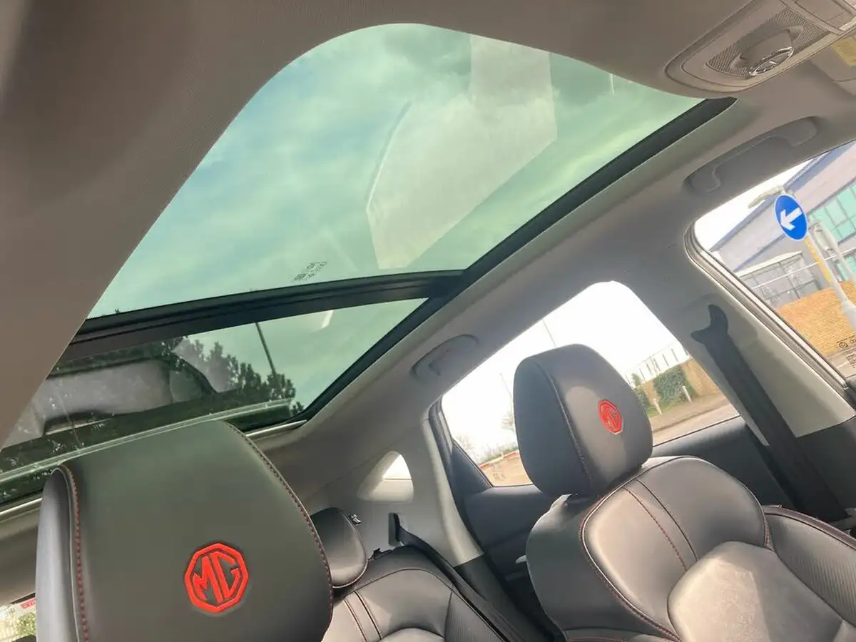 2022-mg-zs-suv-10t-gdi-exclusive-big-39