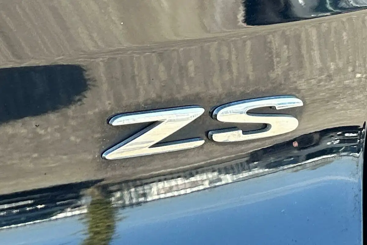 2018-mg-zs-suv-15-vti-tech-exclusive-big-25