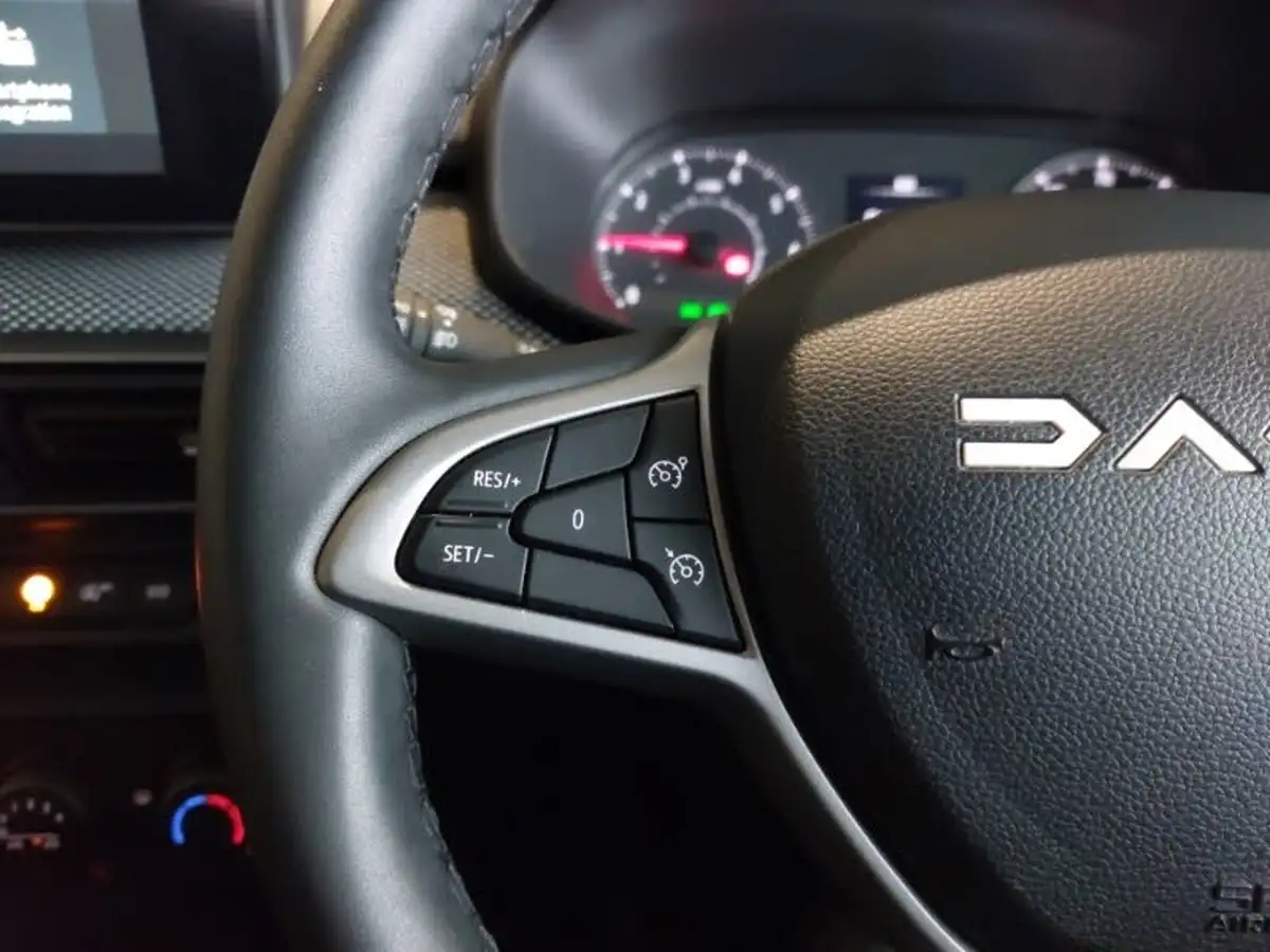 2023-dacia-sandero-stepway-10-tce-expression-90bhp-big-9