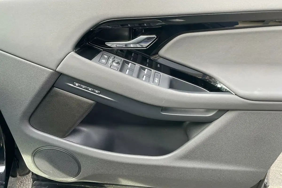 2024-land-rover-range-rover-evoque-15-p270e-dynamic-se-big-58