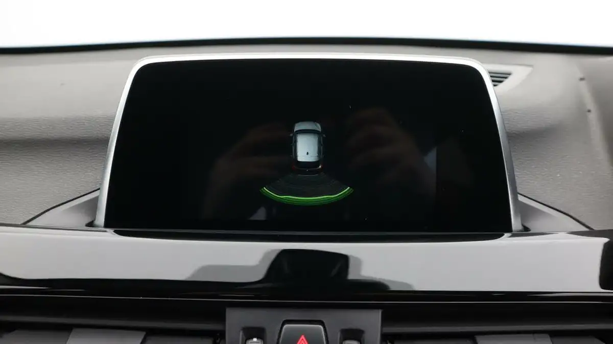 2019-bmw-x1-20-sdrive-20i-xline-sdrive20i-big-26