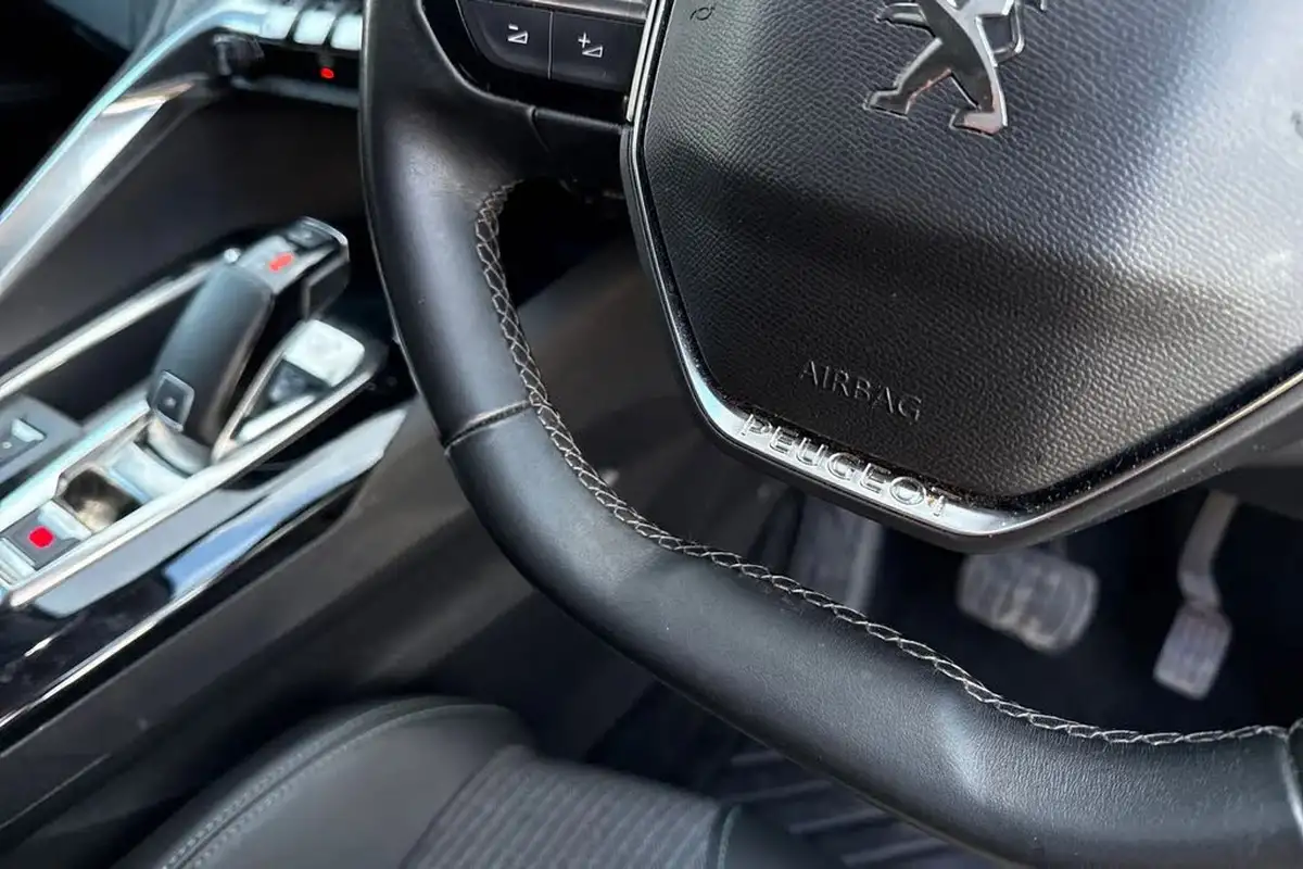 2021-peugeot-5008-suv-15-bluehdi-allure-premium-eat8-big-38