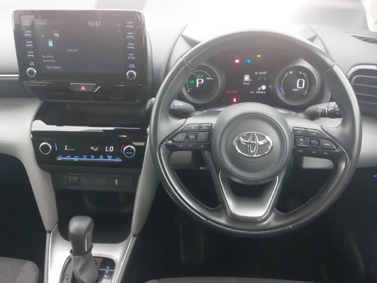 2022-toyota-yaris-cross-15-vvt-i-icon-big-9