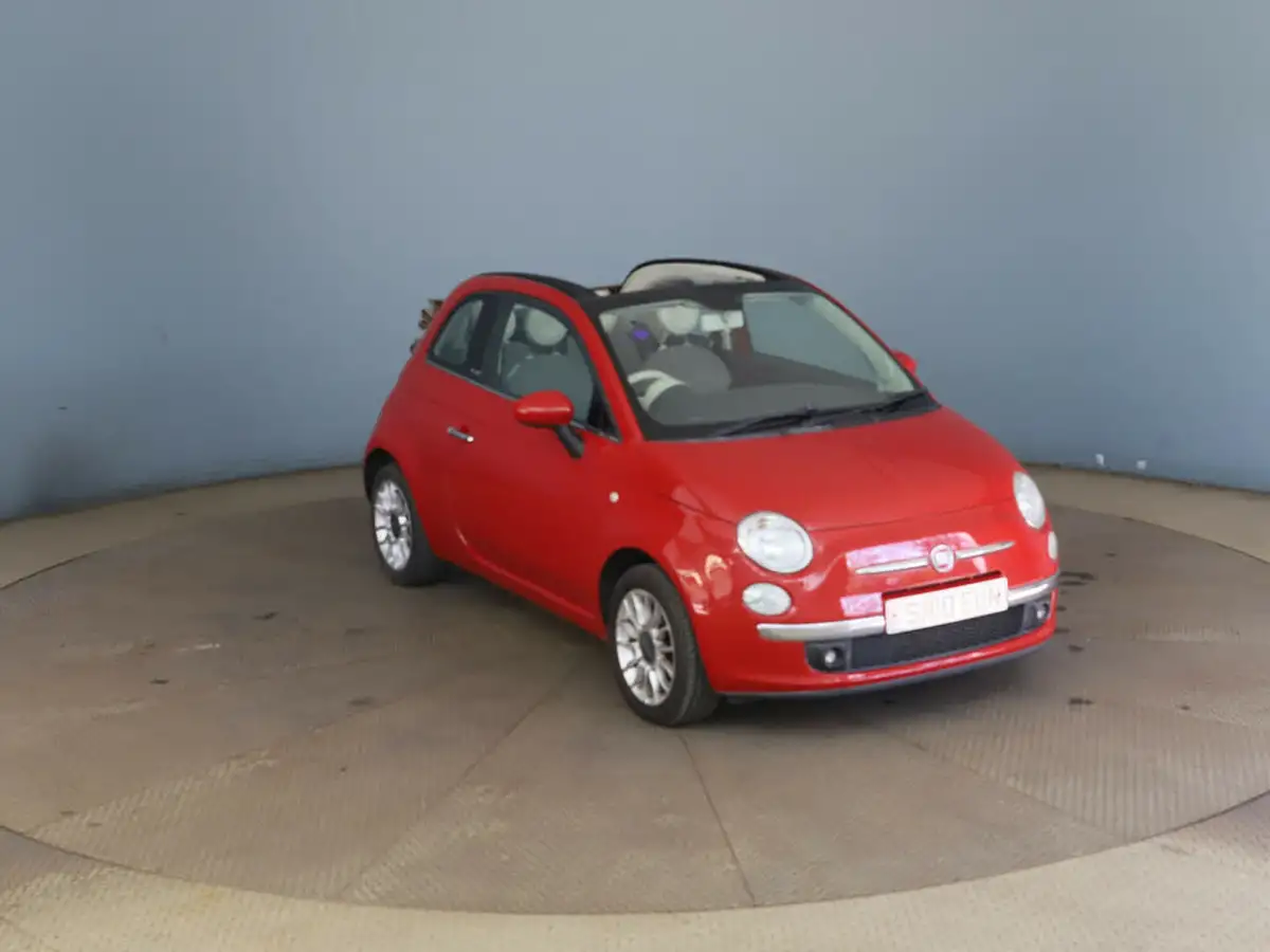 2010-fiat-500c-12-lounge-big-1