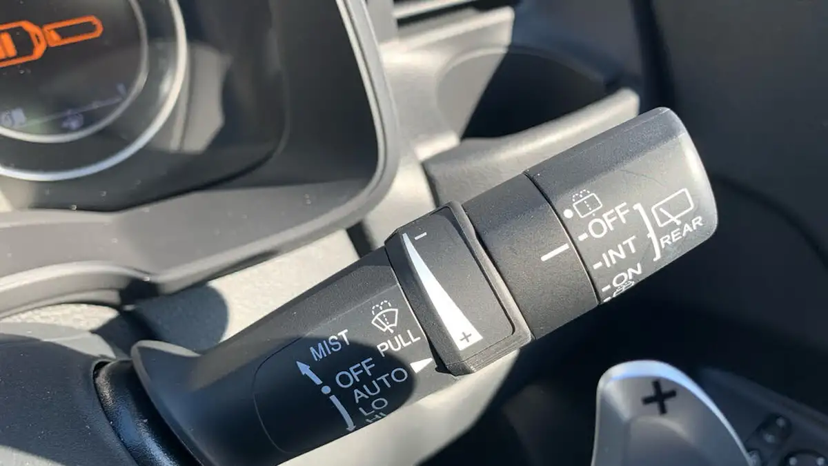 2019-honda-jazz-13-i-vtec-ex-navi-cvt-big-26