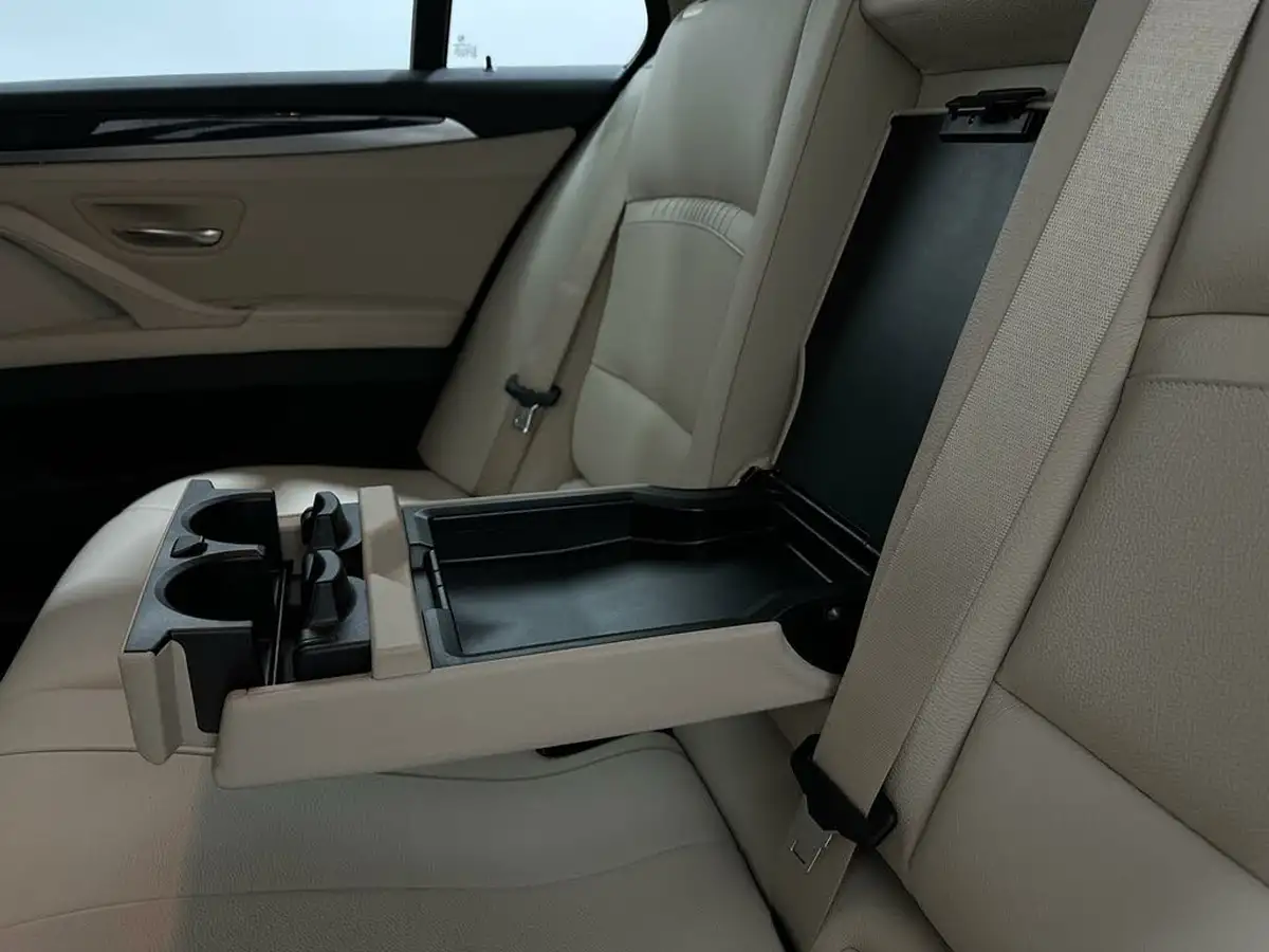 2016-bmw-5-series-20-520i-se-touring-5d-big-37