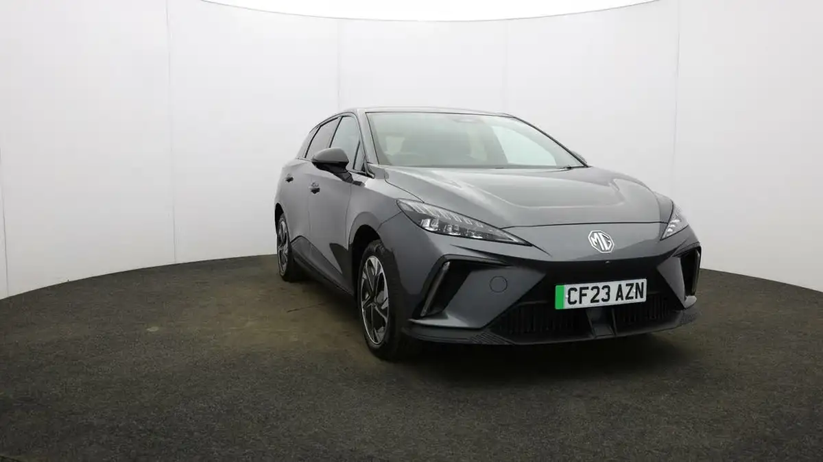 2023-mg-mg4-e-trophy-ev-203ps-long-big-36