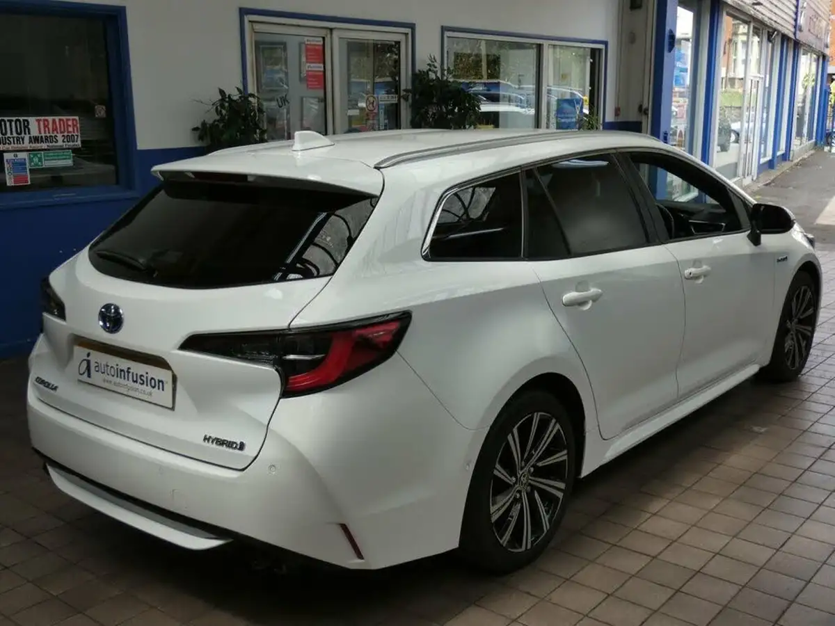 2021-toyota-corolla-20-vvt-i-design-spare-wheel-touring-sports-big-26